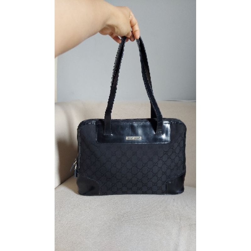 กระเป๋า Gucci แท้ สีดำ สวยมาก