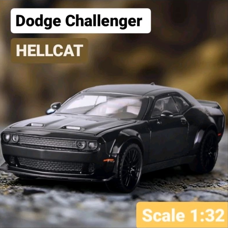 [พร้อมส่งในไทย] โมเดลรถเหล็ก 1:32 Dodge Challenger Hellcat งานละเอียด มีไฟ-เสียง พร้อมฐานโชว์ มีกล่อ