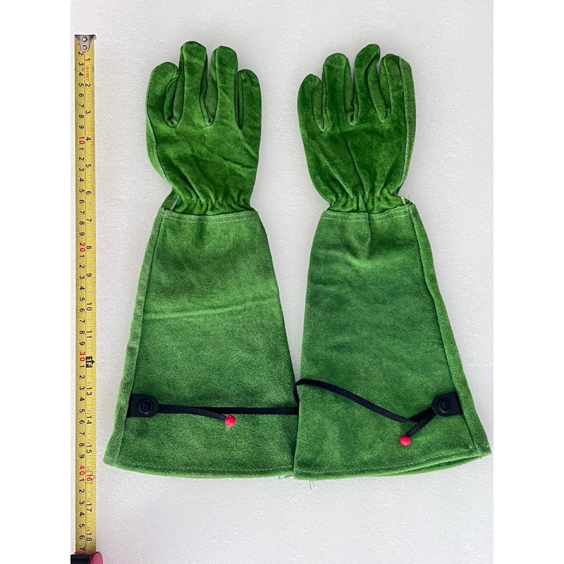 ถุงมือนิ่มกันสุนัขหรือแมวกัด ยาว40cm. ถึงศอก สำหรับตัดขนสุนัข ใส่สบายจับปัตตาเลี่ยนได้