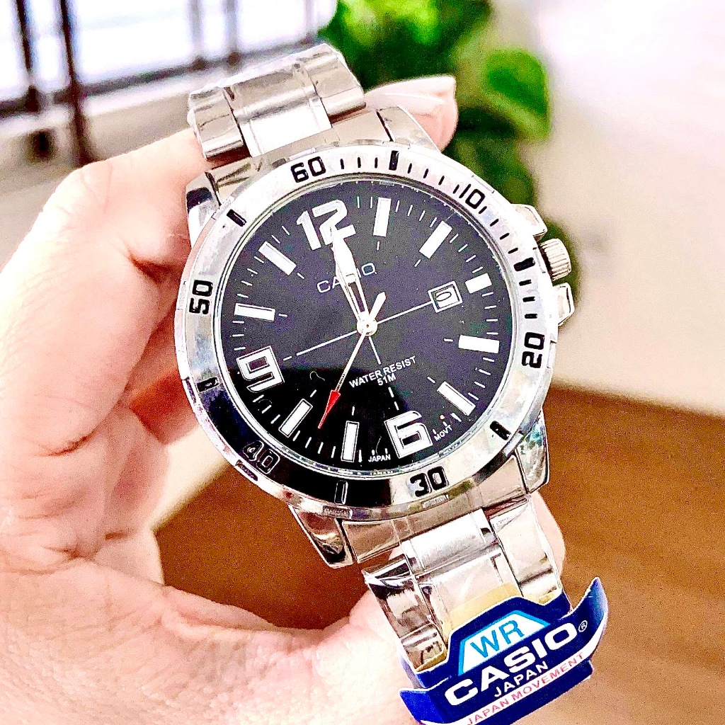 นาฬิกา ผู้ชาย Casio สายเเสตนเลส  มีวันทีใช้งานได้จิง  มีหลายสีหลายเเบบ ตั้งเวลาให้ฟรีกล่องกระดาษ