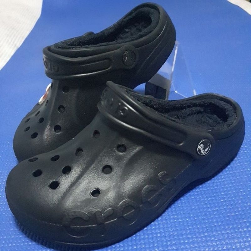 Crocs รองเท้า slip-on ด้านในแต่งผ้านุ่ม เบา มือสอง size:w6/22.5 cm #261