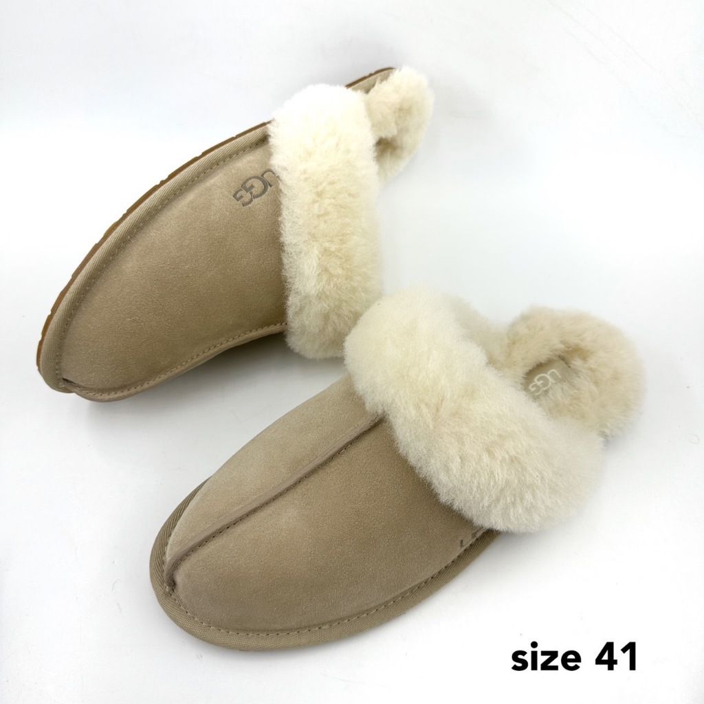 ลดหนักมาก UGG Scuffette II slipper size 41 รองเท้า ทรงสลิปเปอร์ ของแท้ แบบคุณ เฟย์ FFK