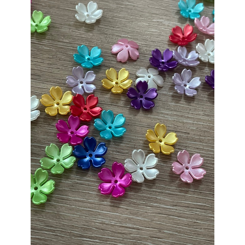ดอกไม้บาน15มิลห่อ100ชิ้น50บาทสำหรับตกแต่งงานฝีมือ งานDIY