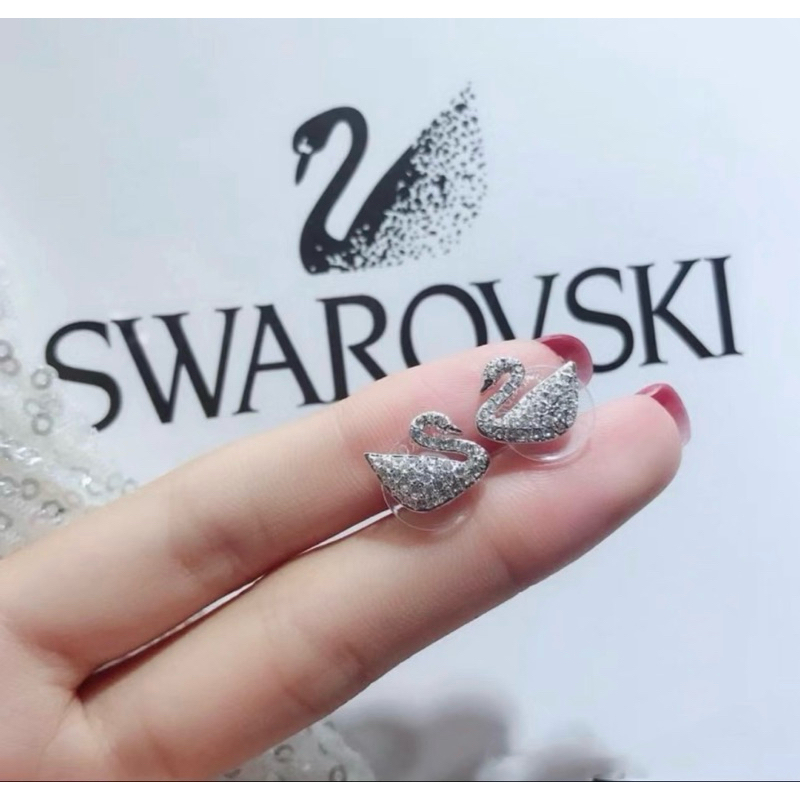 พร้อนส่ง ที่ไทย ของแท้ 100% ต่างหู Swarovski Swarovski Little Swan Stud สำหรับสุภาพสตรี