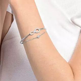 กำไลข้อมือ Infinity Bracelet ความรักนิรันดร์ สร้อยข้อมือ คริสตัลแฟชั่น ของขวัญสำหรับคนพิเศษ พร้อมส่ง