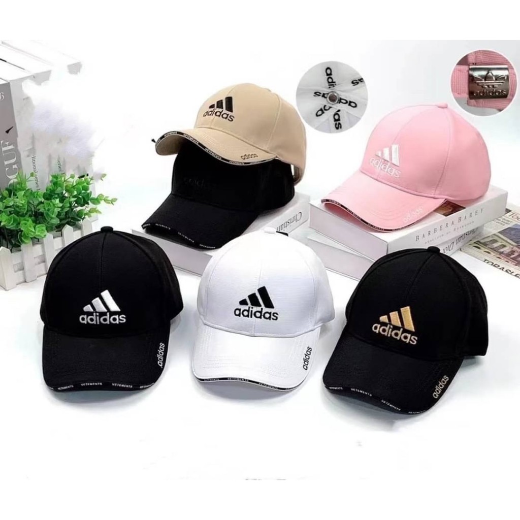 หมวกแก๊ป หมวกแฟชั่น 4สี สินค้าพร้อมส่ง ไม่ต้องรอพรีออเดอร์ มีบริการเก็บเงินปลายทาง