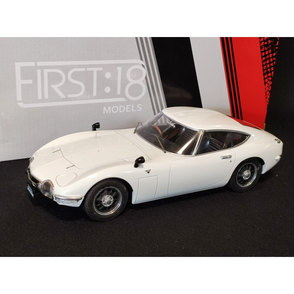 โมเดลรถ2000gt 1/18 โมเดลรถToyota2000gt โมเดลรถ Toyota 2000gt scale 1:18  ราคา โมเดลรถของขวัญ