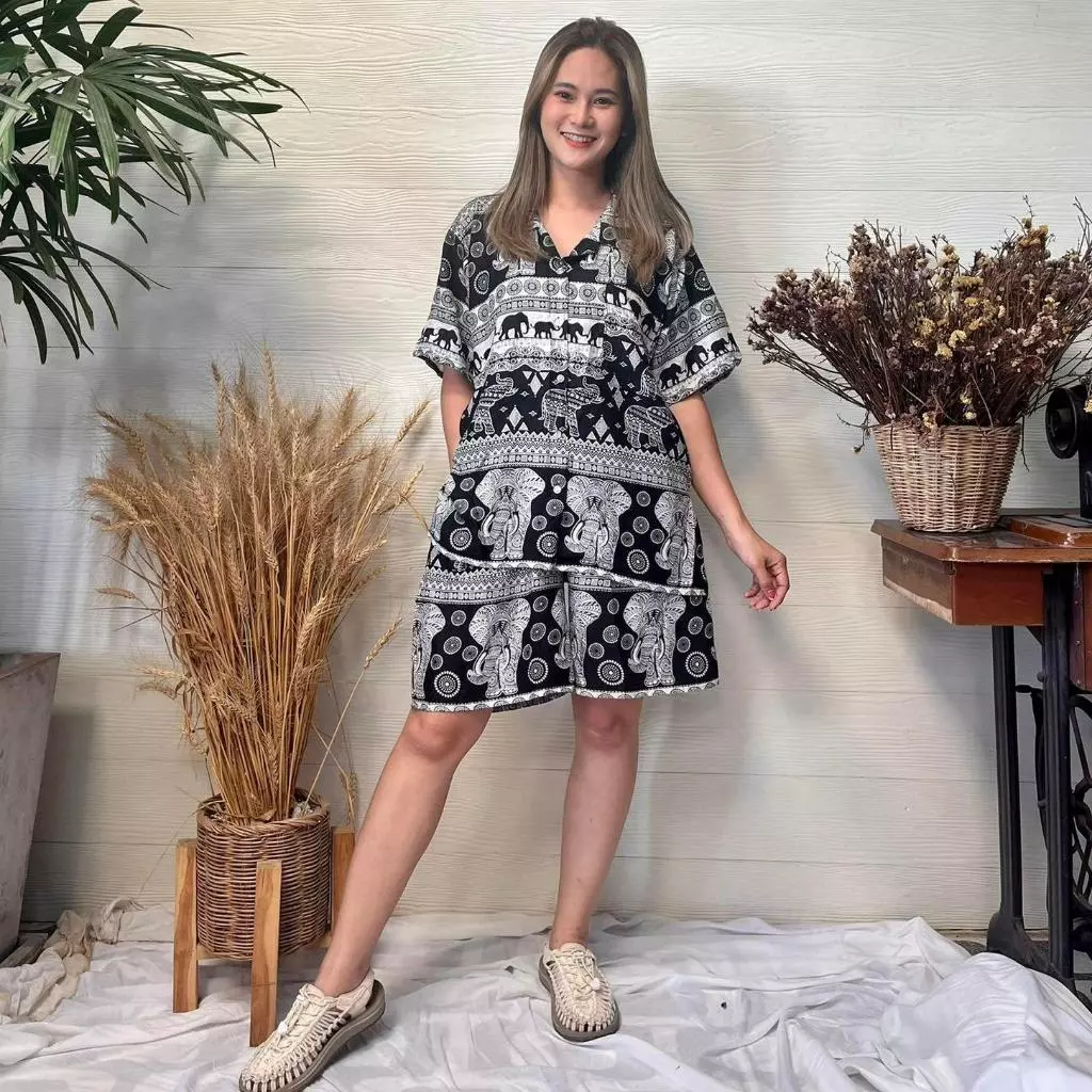 ชุดลายช้างอก 44 เสื้อคอเชิ้ต + กก.ขาสั้น