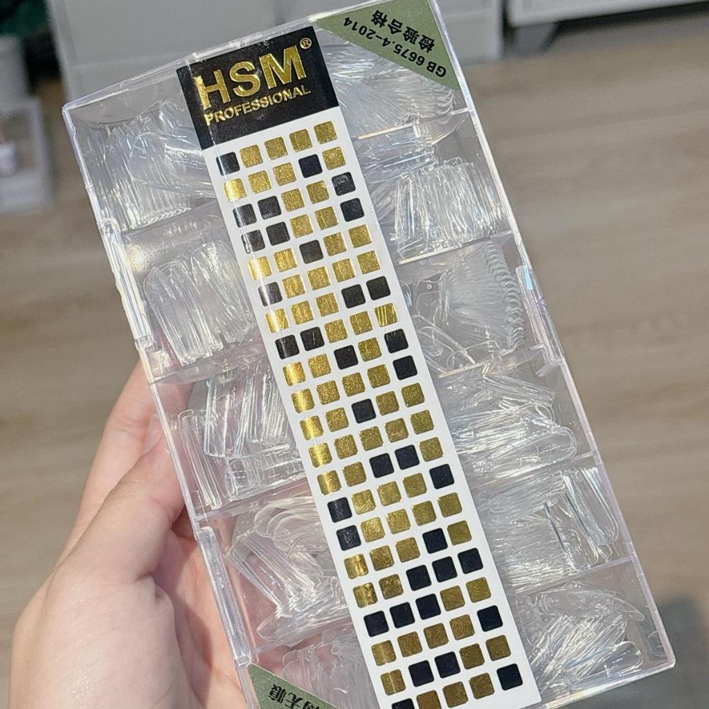 เล็บปลอม PVC  เเบบพรีเมี่ยมทรงเหลื่ยมยาว  ทรงสวยธรรมชาติ แบรนด์ HSM (hsmกล่องดำ)
