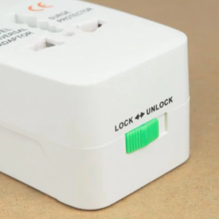 Lumira LP-002 หัวแปลงปลั๊กต่างประเทศ 4in1 2USB Universal Adapter