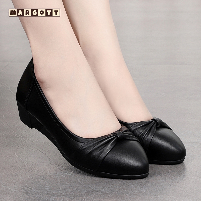 【margott9】รองเท้าหนังส้นแบนของผู้หญิง สีดำ ตกแต่งด้วยโบว์  เหมาะสำหรับใส่ทำงาน ไซส์ 36-40