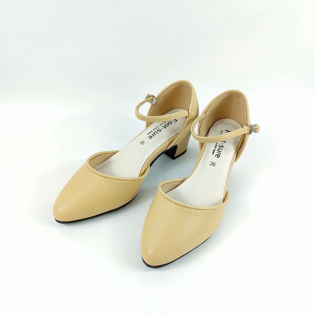 FOOTSURE รองเท้าผู้หญิง รุ่น HELEN วัสดุเกรดพรีเมื่ยม สวมใส่ นุ่มสบายเท้า สามารถยืน และเดินได้ทั้งวัน