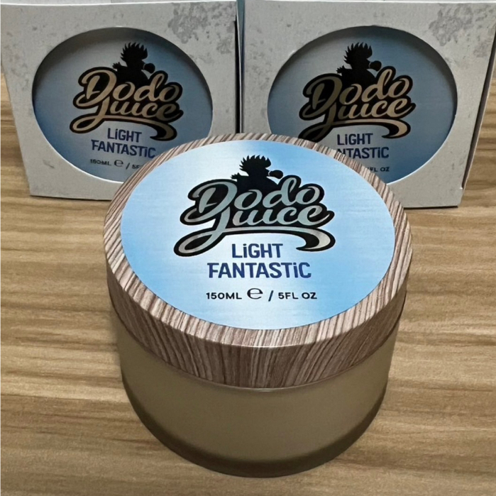 Dodo Juice Light Fantastic Soft Wax 150 ml แวกซ์เคลือบสีรถยนต์(ฉลากใหม่)