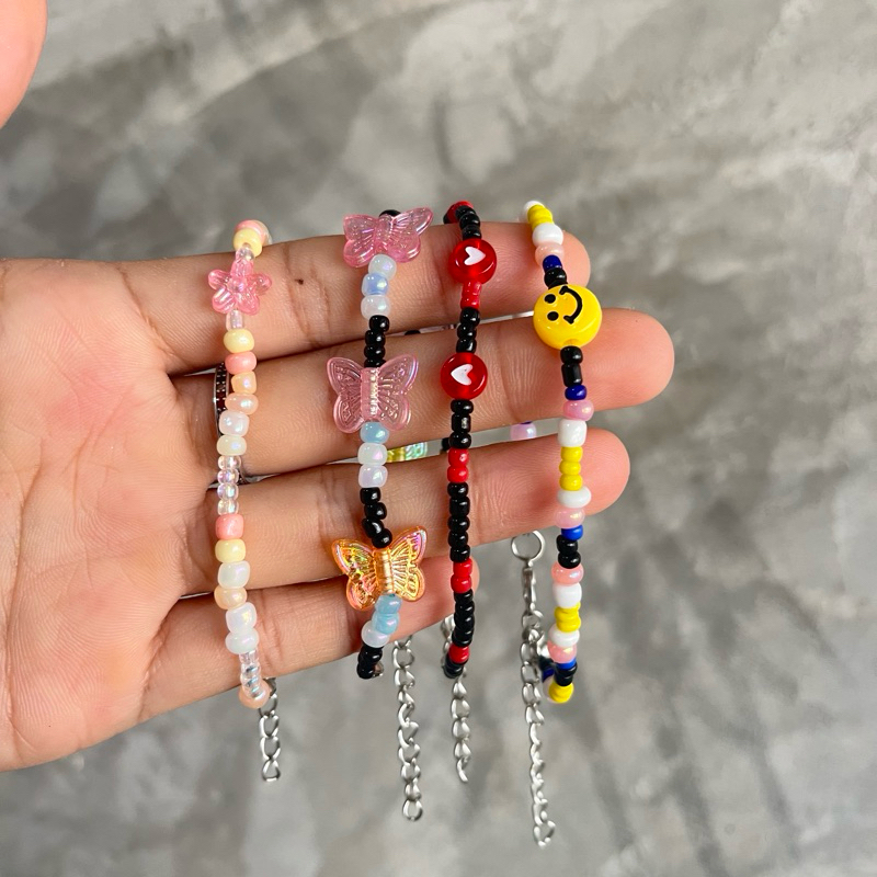 กำไลลูกปัด DIY กำไลข้อมือ ลายไม่ซ้ำ จำสีไม่ได้ ปรับขนาดสายได้ 🌟อัพเดทเรื่อยๆค่ะ
