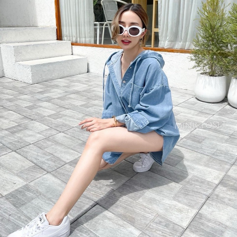MC พร้อมส่ง งานเสื้อยีนส์ตัวโคร่งๆ มีฮู้ด