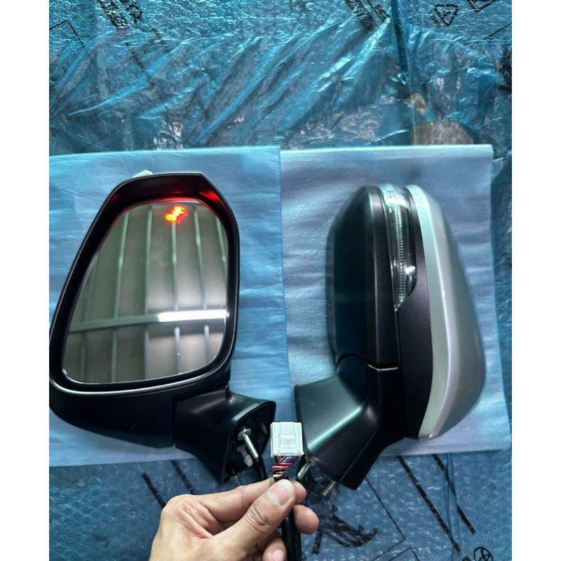 กระจกมองข้าง TOYOTA CROSS รุ่น 12สาย (ไม่มีกล้องแต่มีBSM) สินค้าของแท้รับกัน💯%