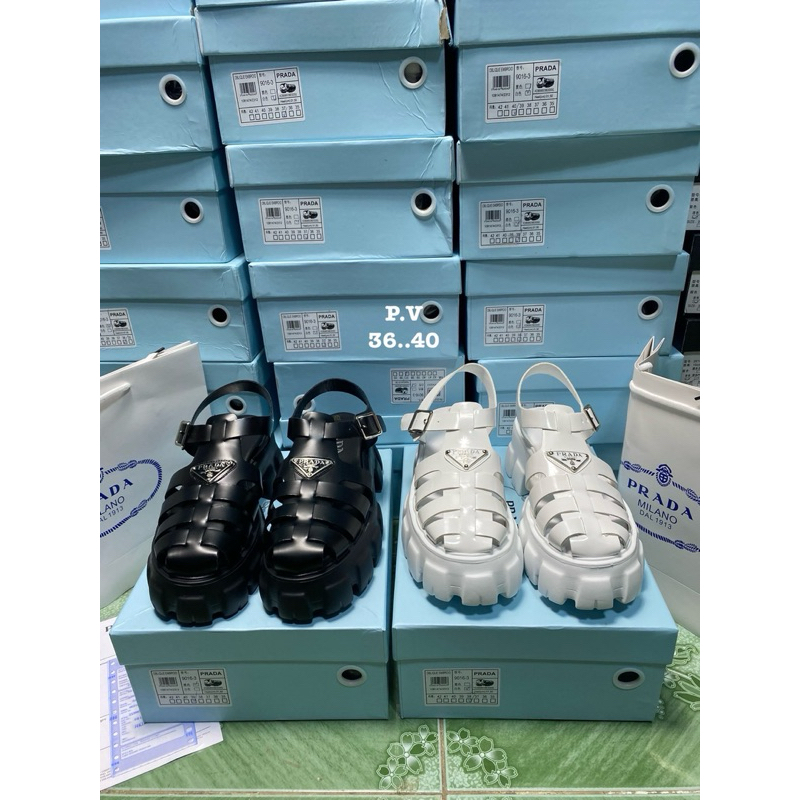 รองเท้าแตะ🎉แบบรัดส้น Pr*da งานHi end 1:1 (size36-40)แถมกล่อง