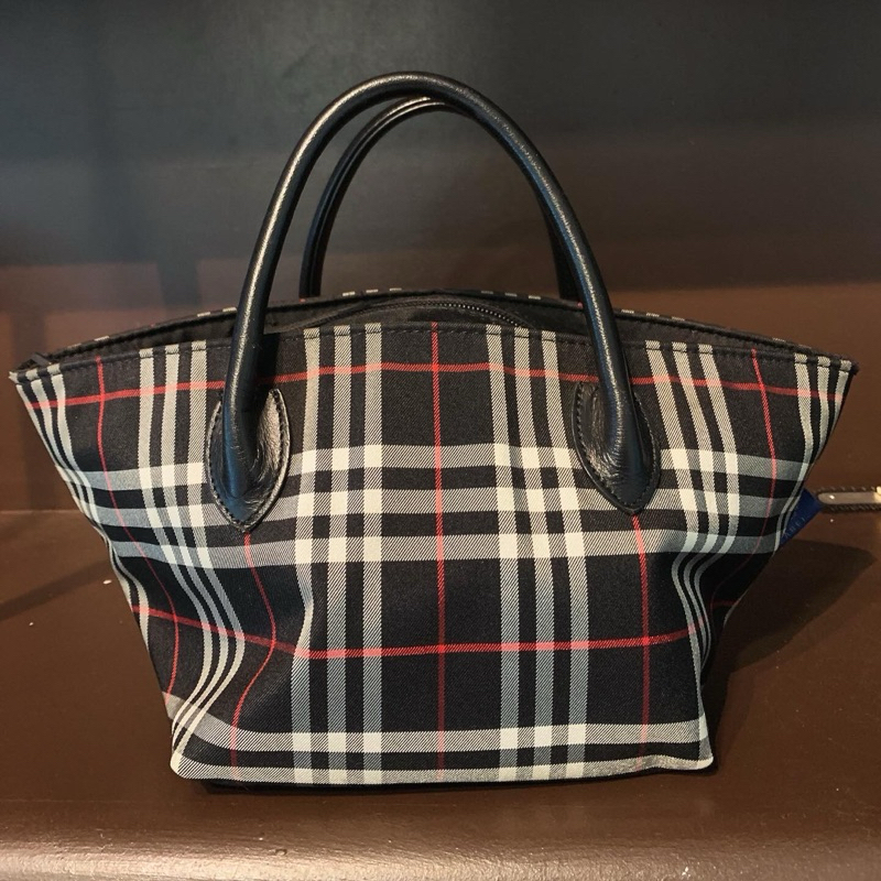 BURBERRY Nova Check Tote Bag Black Nylon กระเป๋าแท้100% มือสองญี่ปุ่น