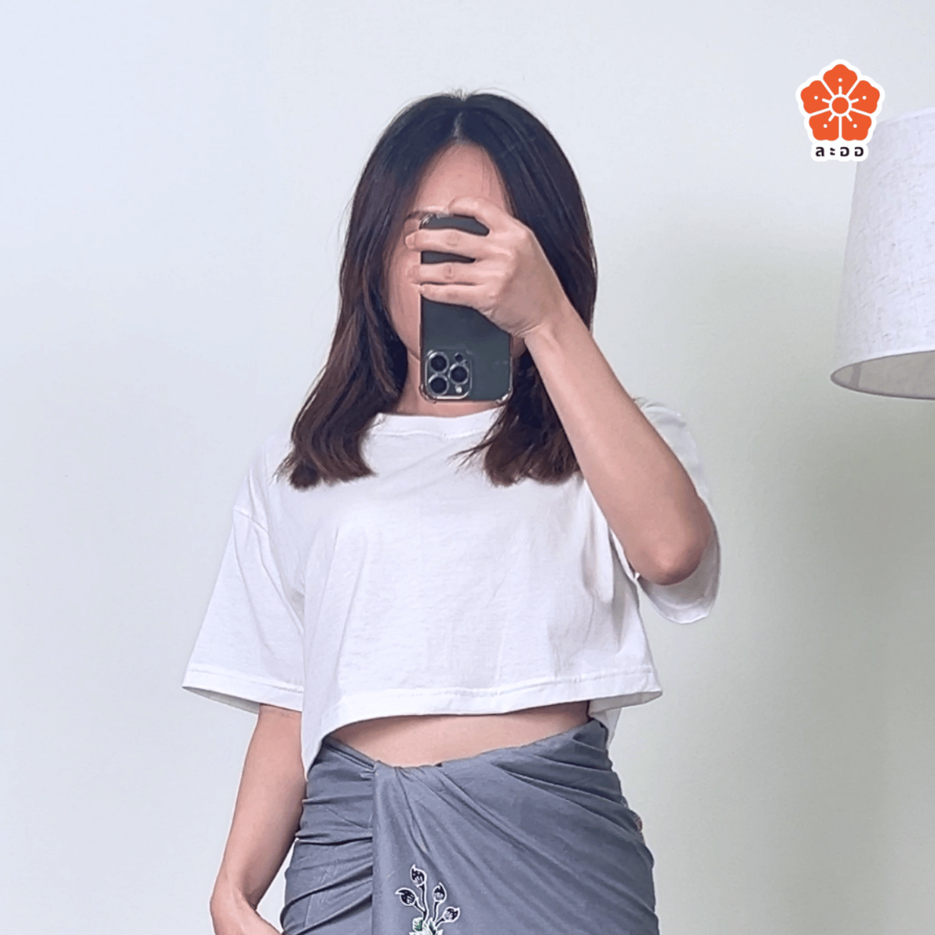เสื้อครอปสีขาว oversize ฟรีไซส์ แขนสั้น คอกลม ครอปท็อป เอวลอย ใส่สบาย ผ้าคอตตอน 100% ระบายอากาศดี