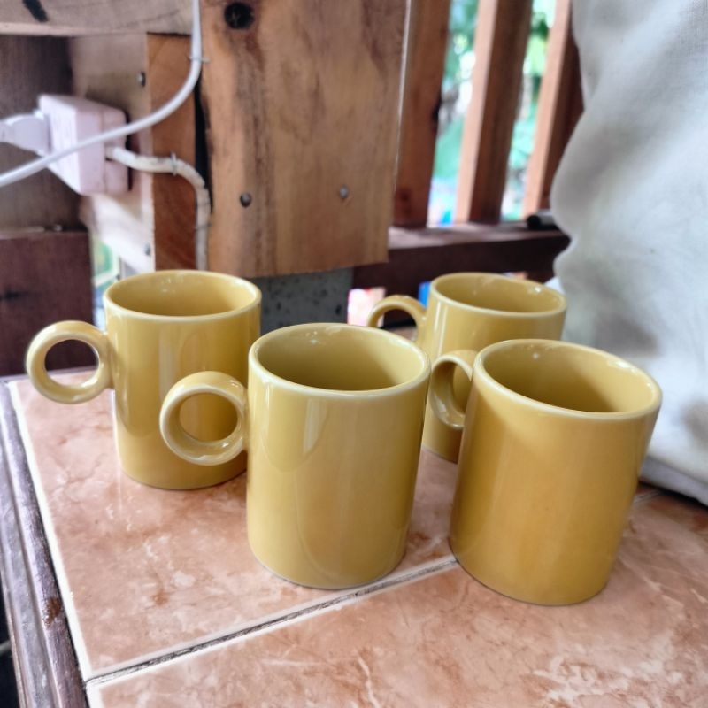 แก้วกาแฟ ☕ สีเหลืองหม่น แก้วหูจับมินิมอล เซรามิก original Adam& Eve 🇯🇵made in Japan