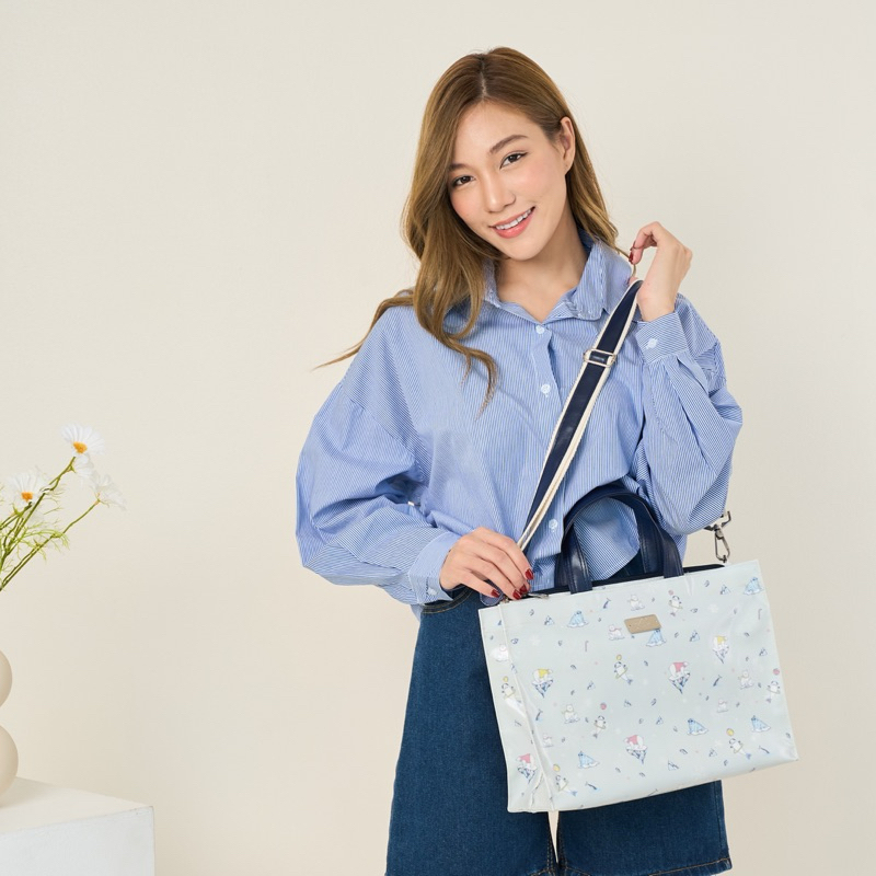 กระเป๋า Crossbody KEPT รุ่น Daily Hopping มีซิป มีสายยาวปรับได้ ใส่ipad 12.9” ใส่ Laptop 13” ใส่แฟ้ม A4 ได้ มี 6 ช่อง