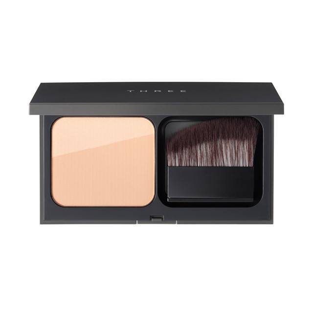 THREE Pristine Complexion Powder Foundation 12g SPF27 / PA +++ แป้งผสมรองพื้น
