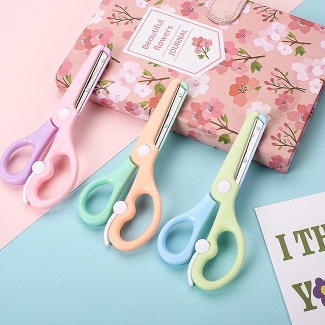 มี 3 สี กรรไกรหัดตัด สำหรับเด็ก Sensory Play Montessori Lookmaebaby