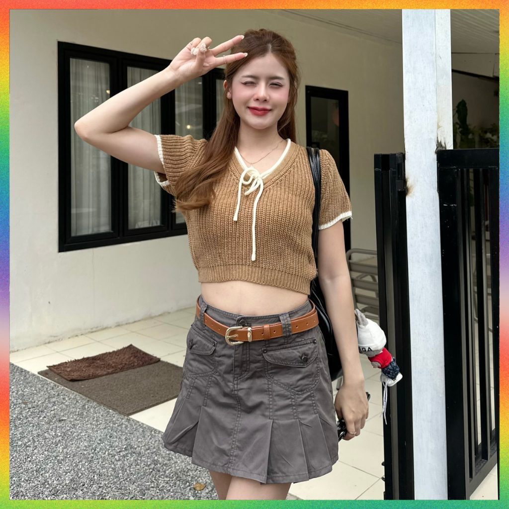 🌈MesubShop🌈เสื้อครอปผ้าไหมพรม ทรงคอวี แต่งเชือกผูก 💘 ผ้ายืดนิ่มใส่สบายไม่คัน สาวอวบใส่ได้ พร้อมส่งทุกสี รุ่น กีต้าร์