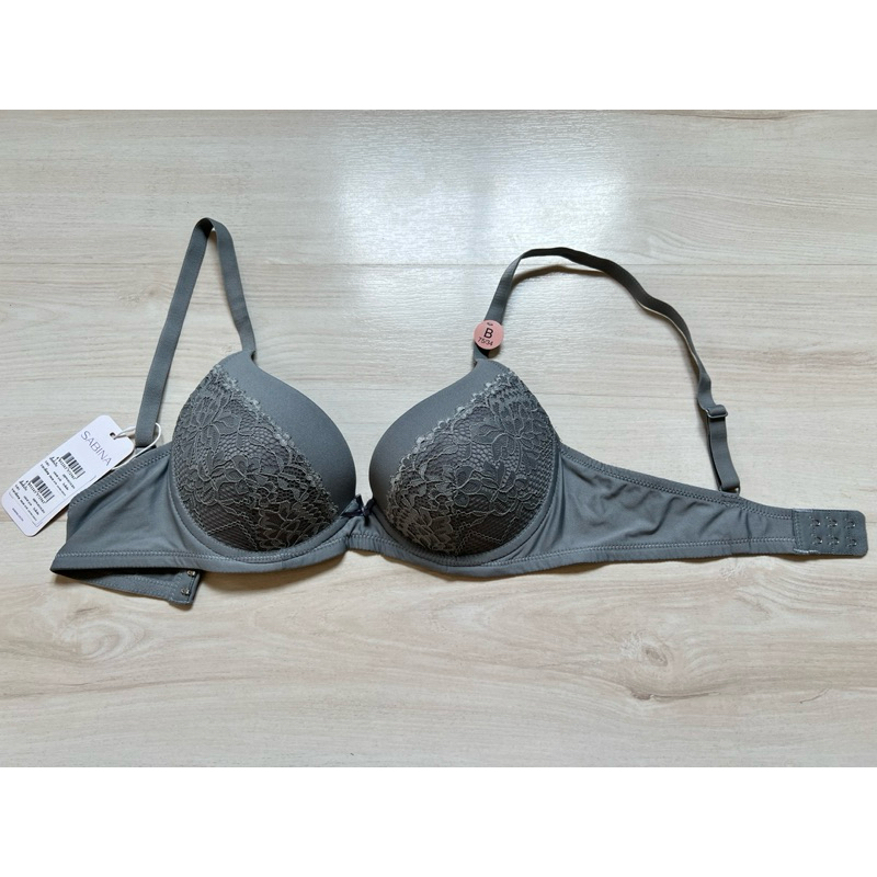 SABINA เสื้อชั้นในมีโครง ฟองดันทรง 1.5 เซนติเมตร รหัส HBPW1008/HBQ23004/HBPW4021/4022 (งานเคลียร์สต๊อก)