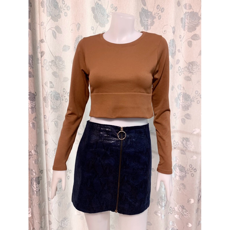 (TS107)  เสื้อยืด ครอป สภาพดี แบรนด์ OFFLINE by Aerie ไซส์ S อก 30“ (ยืดได้ 40”) ⭐️มือสองค่ะ⭐️