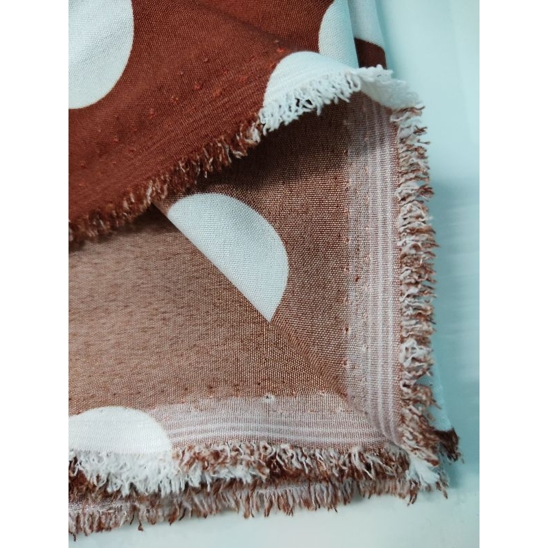 ผ้าไหมอิตาลี เนื้อนิ่มมาก ลายจุด ขนาด 3 เซนติเมตร มี 24 สี หน้ากว้าง 147 -152 cm  #ผ้าเมตร #ผ้าหลา #ผ้าตัดชุด - รูปที่ 5