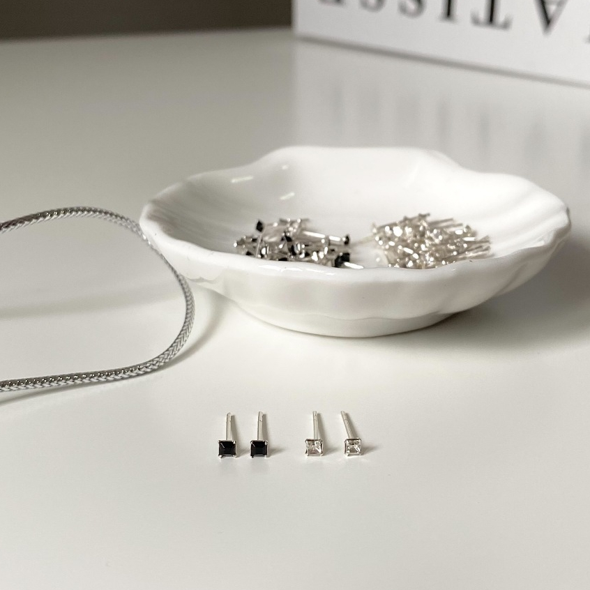 annita.silver - Tiny Black &white stud | silver925 | ต่างหูจิ๋วเงินแท้925ขนาด 2.5 mm (ราคา/คู่)