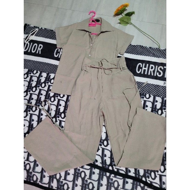 ชุดเข้าเชตงานป้ายAurora