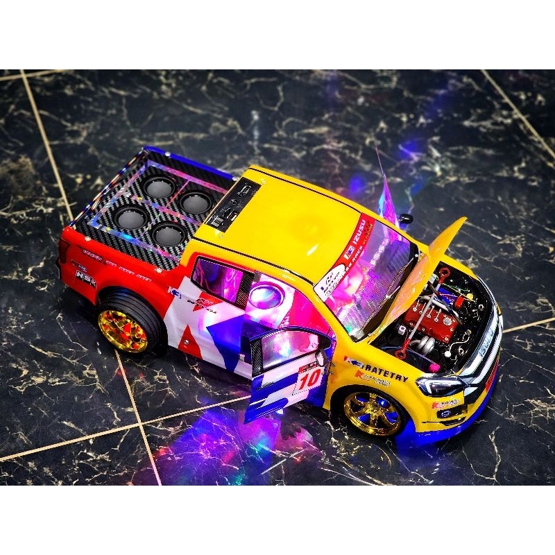 รถบังคับติดเครื่องเสียงโมเดล d-max ตัว Top สุดลำโพง 6 ดอก มีตู้ซับเบส คันใหญ่ขนาด 1/10