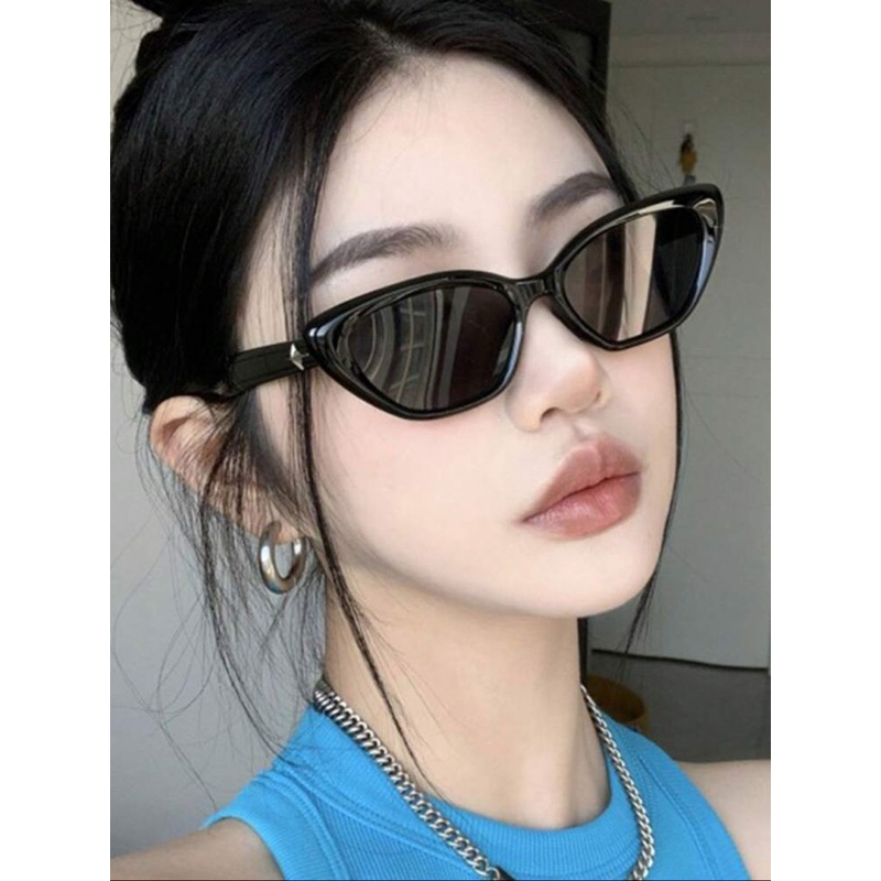 พร้อมส่ง • แว่นกันแดดแฟชั่น กรอบสามเหลี่ยม แฟชั่นY2K