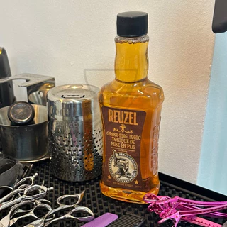(พร้อมส่ง/ของแท้ราคาถูกที่สุด) REUZEL GROOMING TONIC ช่วยจัดแต่งทรงผมด้วยความร้อนและไม่ความร้อนทุกประเภท เป็นธรรมชาตินาน