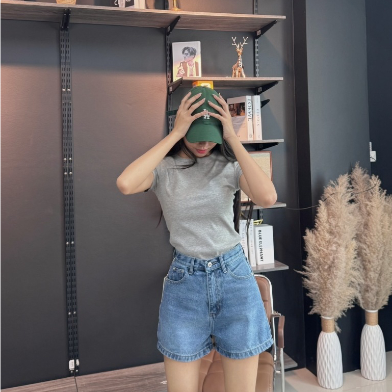 ยีนส์ Nammon Jeans S05 กางเกงยีนส์ขาสั้นฟ้าเรียบ-ผ้าไม่ยืด