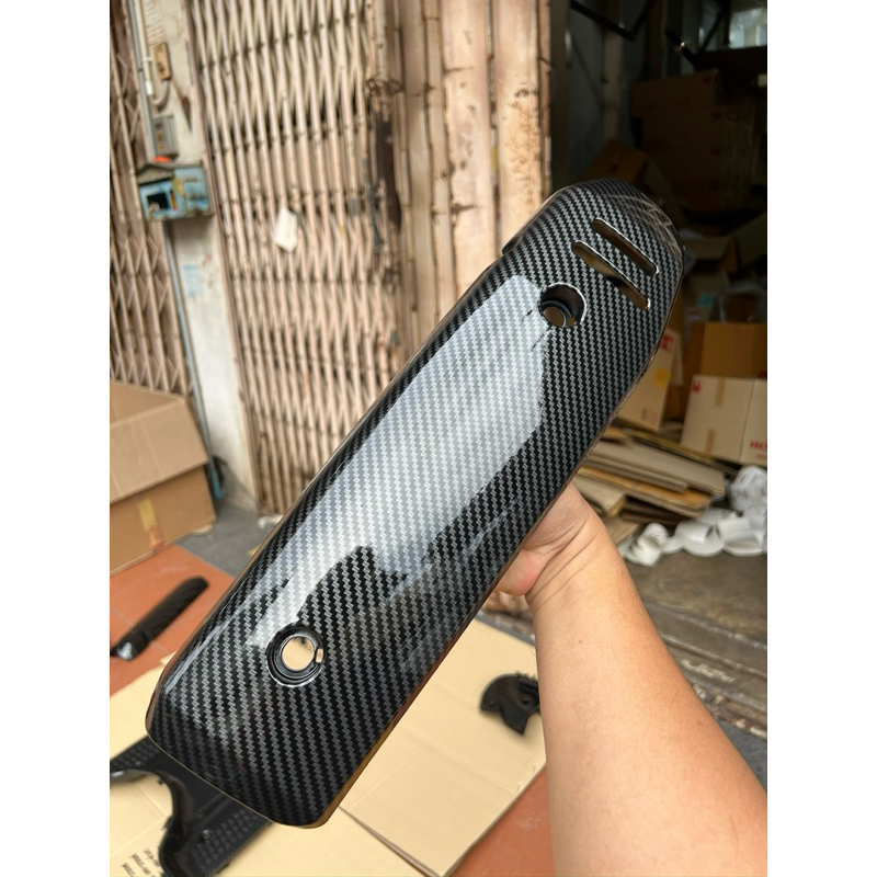 ครอบท่อ บังท่อ(พร้อมส่ง)ศูนย์Giorno 125 ทำเคฟล่าเปลือกแท้ศูนย์ Honda 100% เงาสุดๆแล็คเกอร์ 2kเคฟล่า5Dอย่างดีงานพรีเมี่ยม