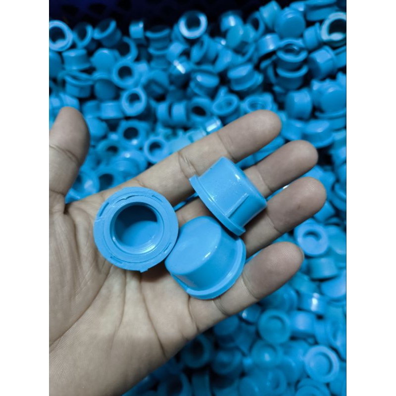 PVC ฝาครอบเกลียวใน ขนาด 1/2 นิ้ว หรือ 4 หุน ใช้สวมท่อ PVC ฟ้า มาตรฐานทั่วไป พร้อมส่งจากโรงงาน