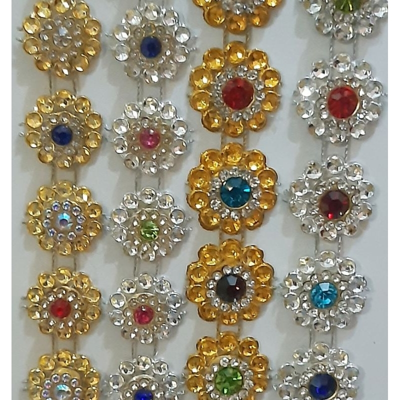 สังวาลย์ดอพจิกติดเพขรล้อม 100 ดอก