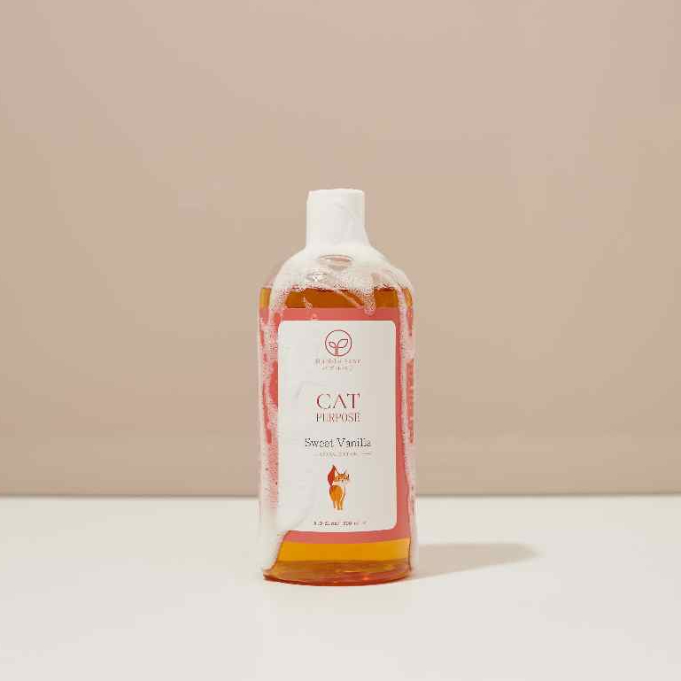 Bubble Bear Sweet Vanilla 500 ml แชมพูสุนัขและแมว บับเบิ้ลแบร์ สวีทวนิลลา สำหรับแพ้ง่าย ลดขนร่วง หอมยาวนาน แบบขวด