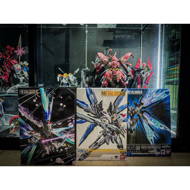 Metal build Strike freedom+Wing of light [fullpack] มือ2เข้าตู้กันฝุ่น สภาพใหม่มากสวยมาก