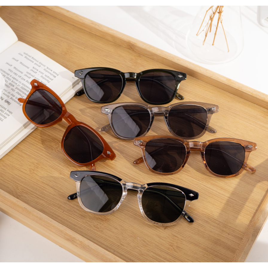 แว่นกันแดด Model : S5451 Size.49 mm.