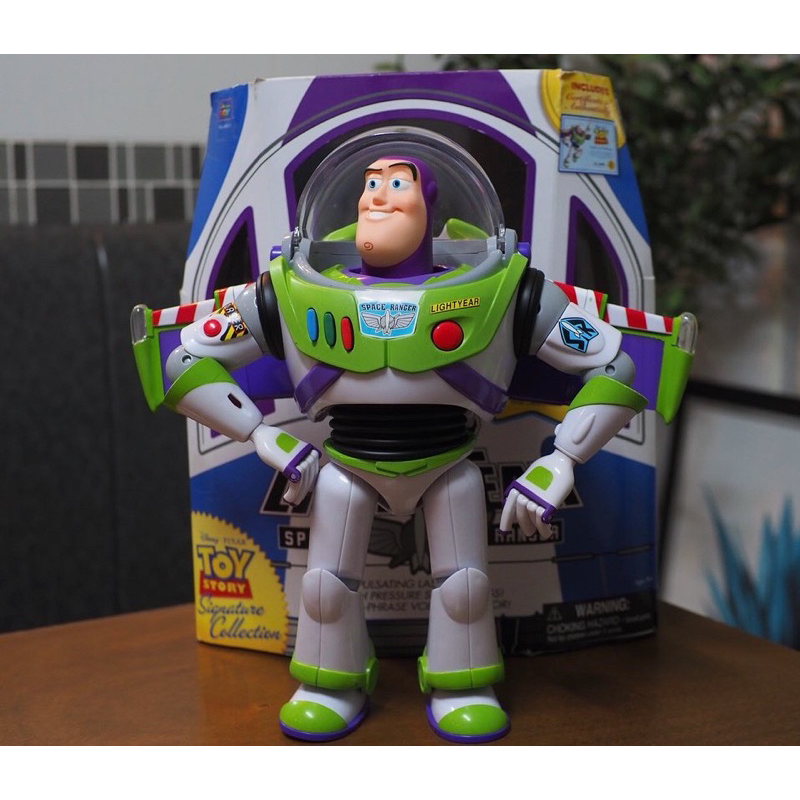 Toy story Signature collection Buzz lightyear