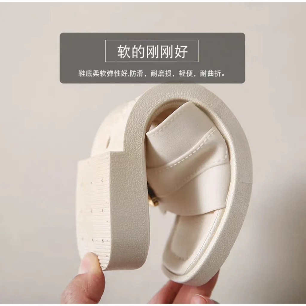 พร้อมส่ง  รองเท้าแตะแบบสวม รองเท้าแตะผู้หญิง สบาย ๆ กันลื่น#818--34#