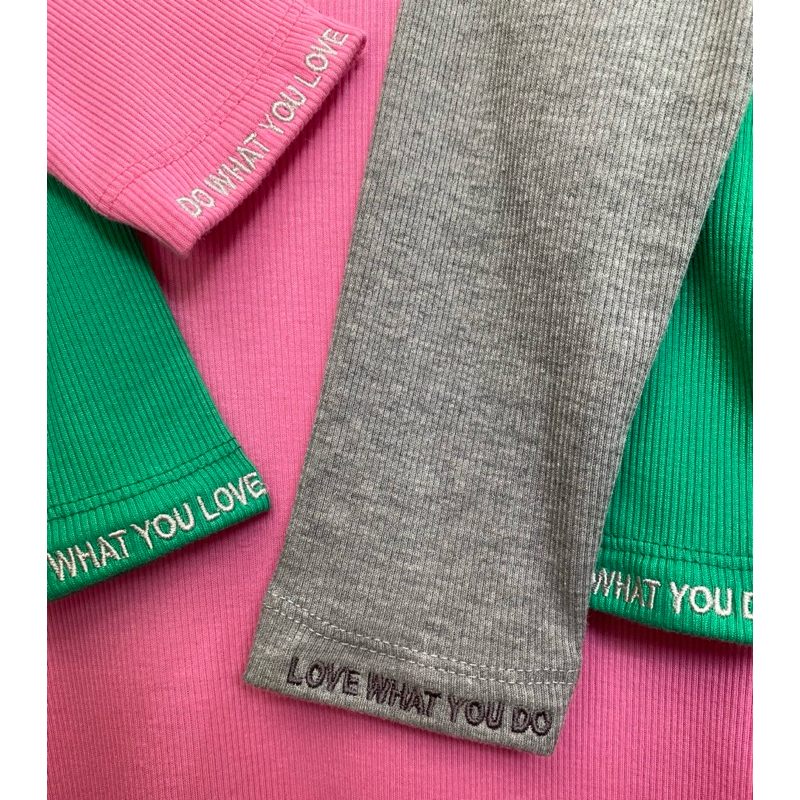 Long sleeve top เสื้อยืดดีเทลปักปลายแขนสอดนิ้ว