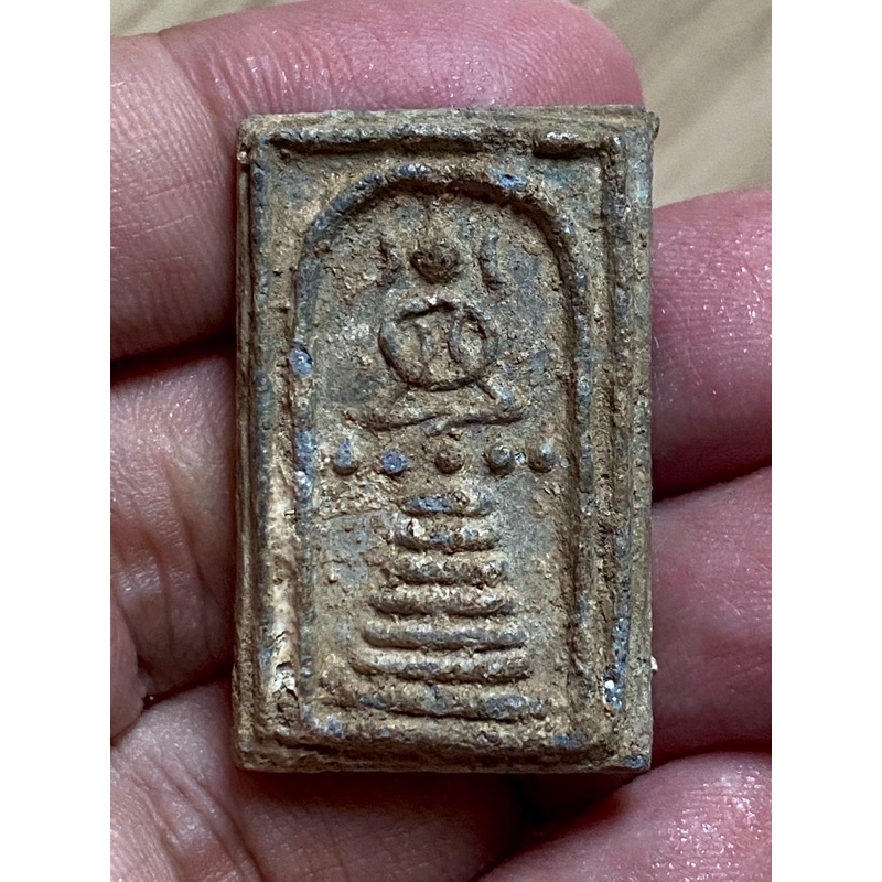 พระสมเด็จกรุเก่าค่ะ J5522