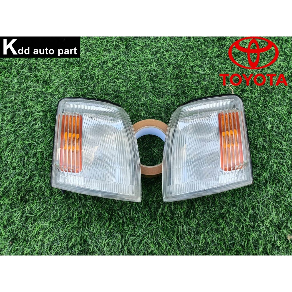 ไฟเลี้ยวมุม Toyota Crown JZS151 , JZS155  Part number : Toyoto 30 - 215