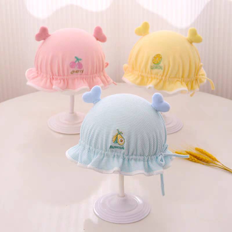 [พร้อมส่ง] หมวกเด็กแรกเกิด - 8เดือน รอบหัว:42-44 cm. หมวกปีกรอบเด็กผู้หญิง ปักลายผลไม้ แต่งหูรูปหัวใจ หมวกเด็กอ่อน