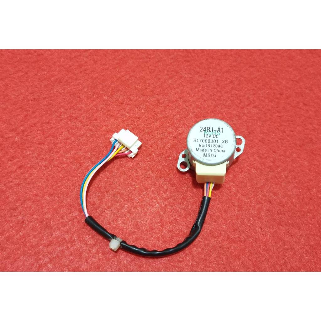 มอเตอร์​แอร์​คอยล์​เย็น​ใช้​ใน​หลาย​ยี่ห้อ​เช่น​TRANE​/CTA 12VDC​(แท้​ถอด)